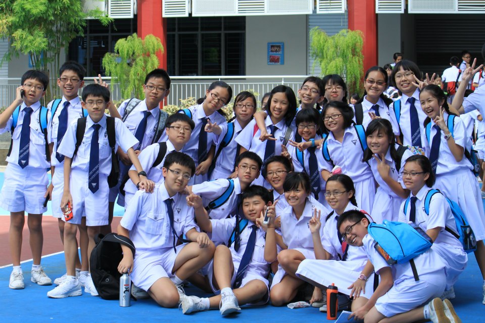 students from nan hua high school photo by JinKai97 wikimedia commons